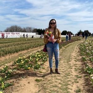 Meet your Posher, Savannah